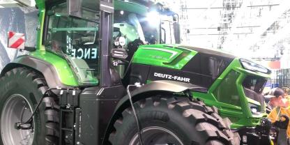 Deutz-Fahr hat zwei Weltpremieren in Karpfham.
