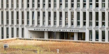 Das Bundesministerium des Innern hat einen umfangreichen Fragenkatalog an die Verbände versandt.