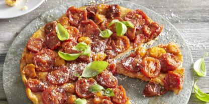 Herzhaft und saftig: Tarte Tatin mit Tomaten