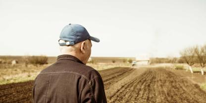 Altbauer-Landwirt-AdobeStock_107653122(1)