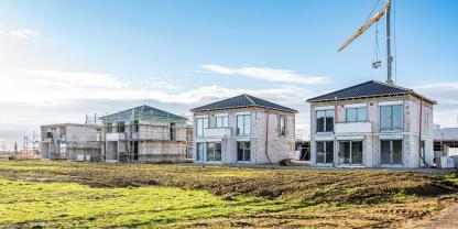 Neubau-EFH-AdobeStock_578429563