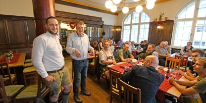 Marinus und Matthias Obermaier auf der Holzbörse in Rosenheim.