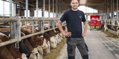 Das Konzept von Jörg Fehrenbacher: Ein Tierwohlstall für die Bullen und regionales Fleisch für die Kunden.