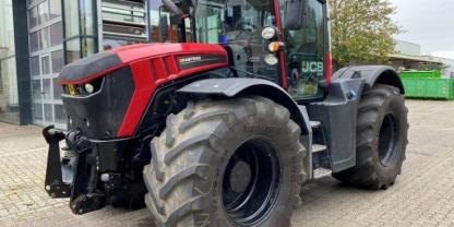 JCB 4220 FASTRAC Traktor