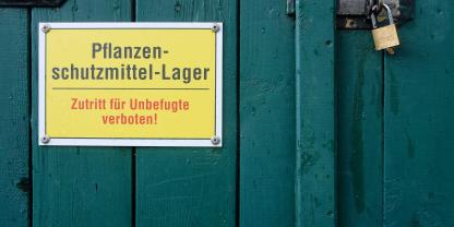 Kontrollen im Pflanzenschutzmittellager können schnell teuer werden.